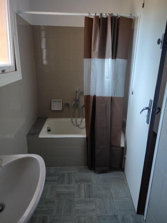 Apartamentos Can Bruguera 2 Mataro Bagian luar foto